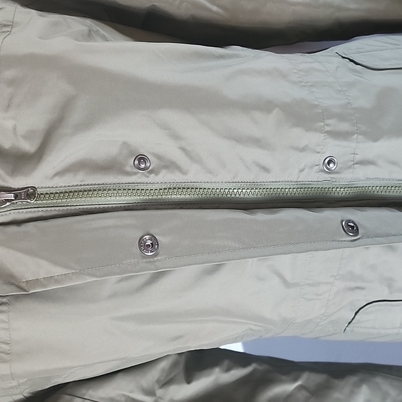 LL BEAN Women's jacket - Picture 11 of 16